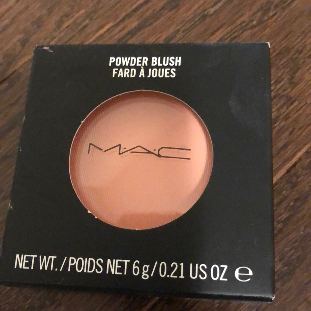 MAC blush - Picture 2 of 3